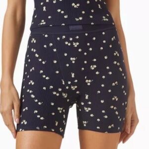 Skims Cotton Rib Boxer in Navy Daisy Print Size XS